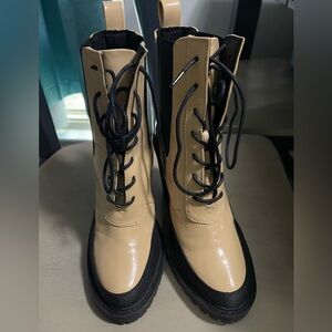 ⭐️ Black & Tan High Boots